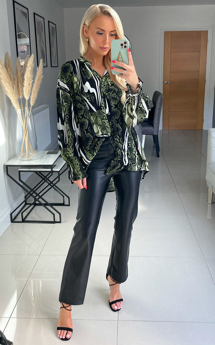 Hailey Oversized Print Blouse Thumbnail Hailey Oversized Print Blouse Thumbnail