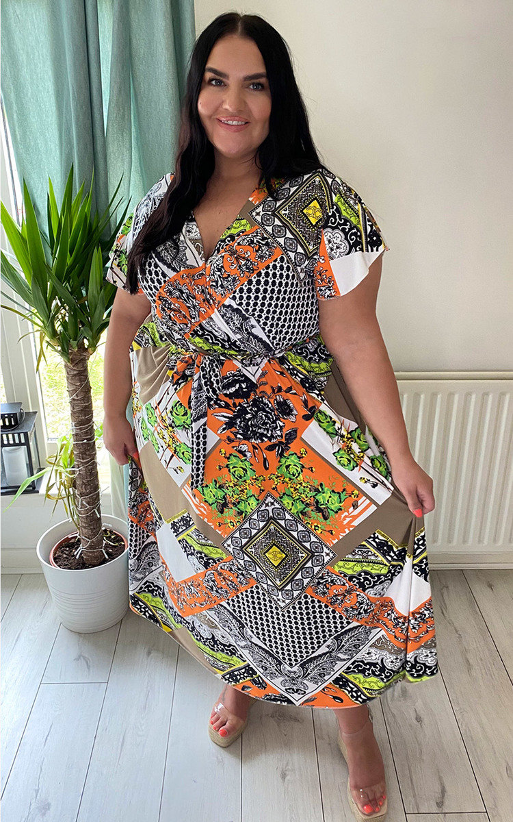 Hattie Plus Size Printed Dress with Belt Detail Hattie Plus Size Printed Dress with Belt Detail
