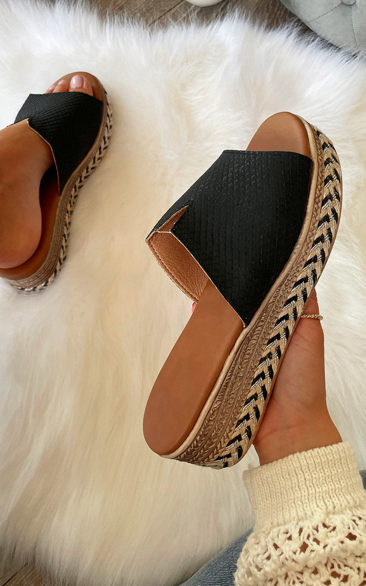 Isha Chunky Sliders Thumbnail Isha Chunky Sliders Thumbnail