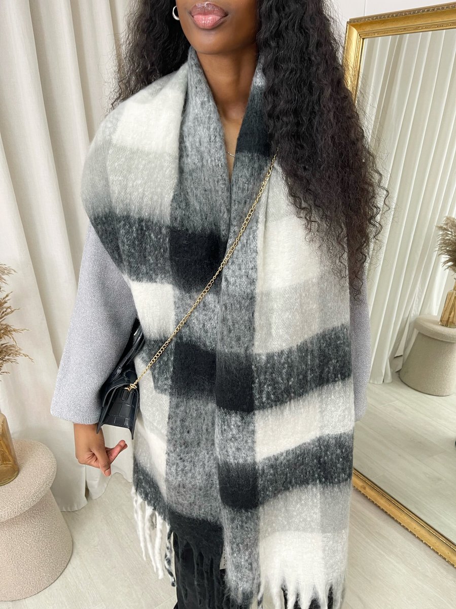 Black Jennie Striped Soft Comfortable Oversized Chunky Scarf ikrush
