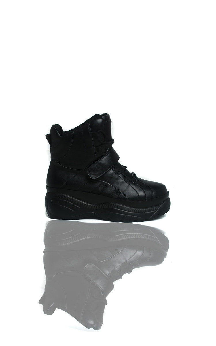 Kirstee Padded Velcro Platform Boots Thumbnail Kirstee Padded Velcro Platform Boots Thumbnail