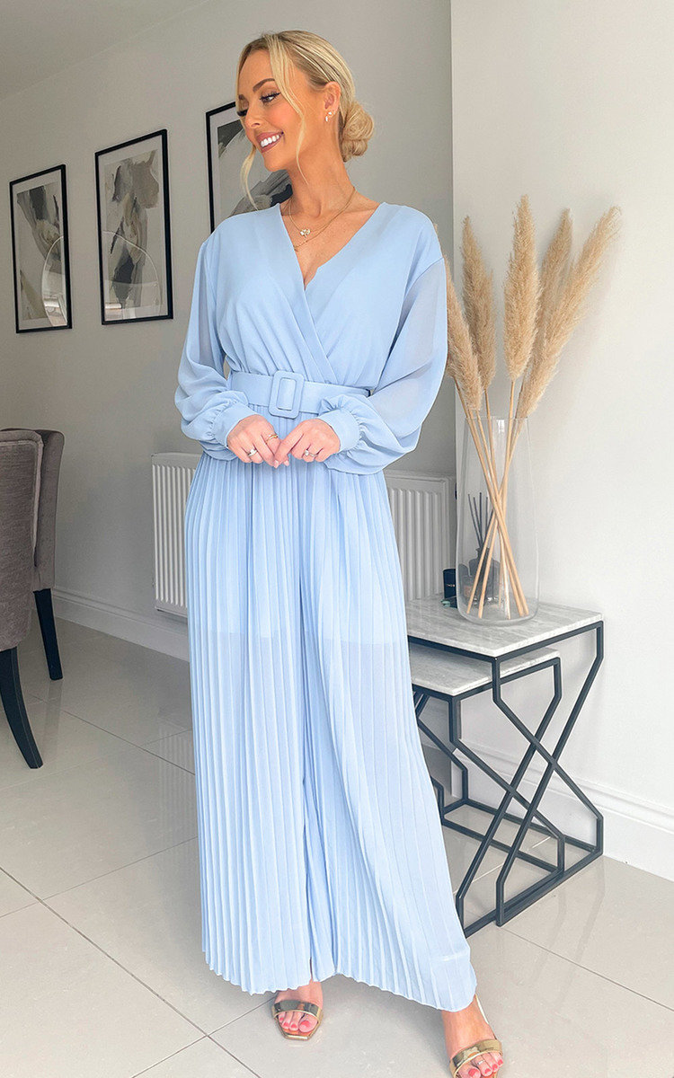 Laurel Wide Leg Pleated Jumpsuit with Belt Detail Laurel Wide Leg Pleated Jumpsuit with Belt Detail