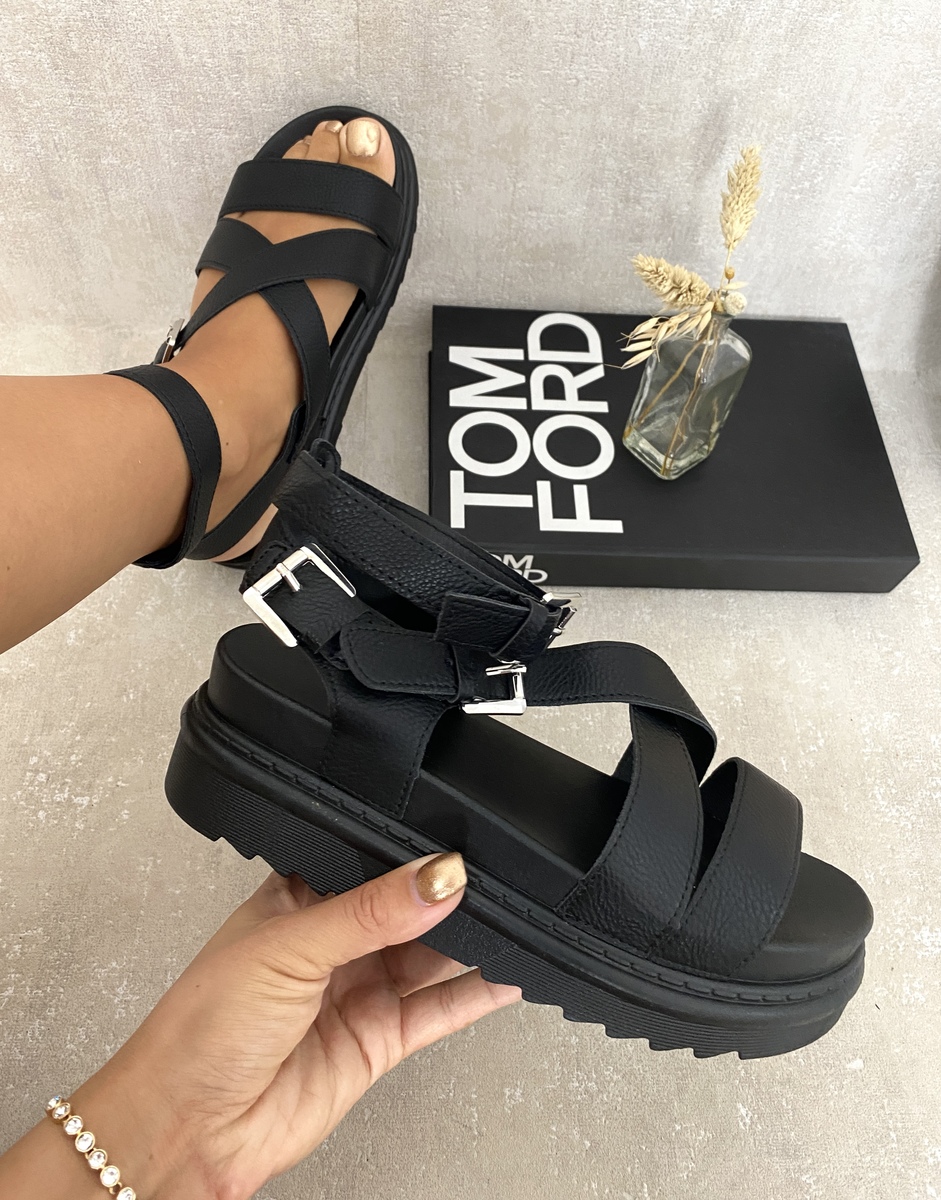 criss cross chunky sandals