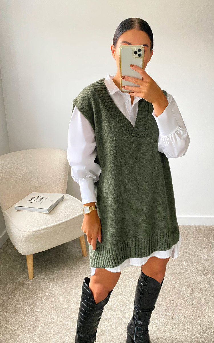 Lois Sleeveless Knitted Vest Thumbnail