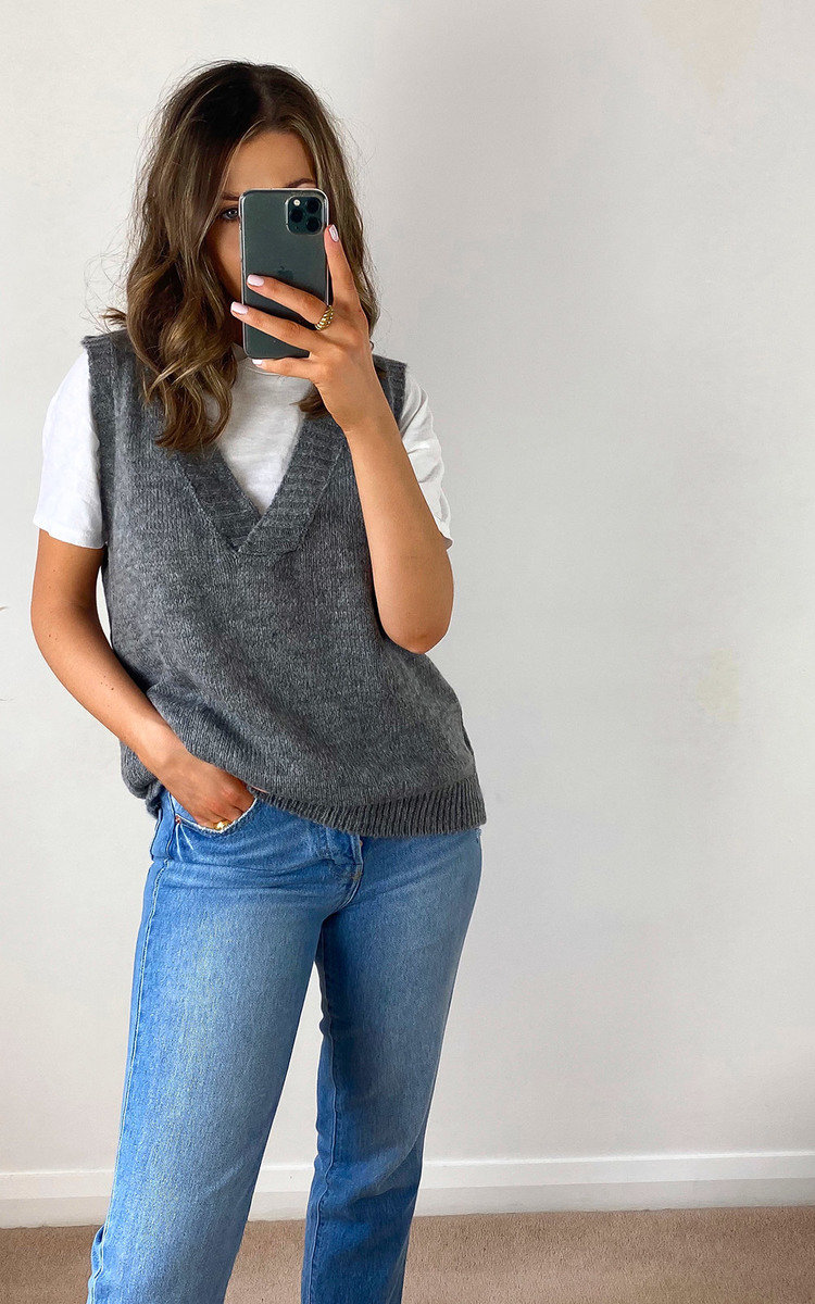 Lois Sleeveless Knitted Vest Thumbnail Lois Sleeveless Knitted Vest Thumbnail