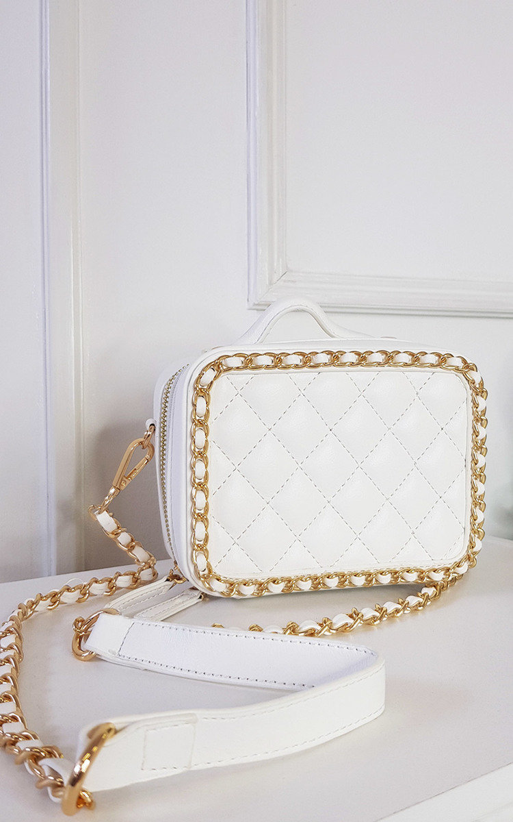 Lulu Chain Quilted Bag in White ikrush