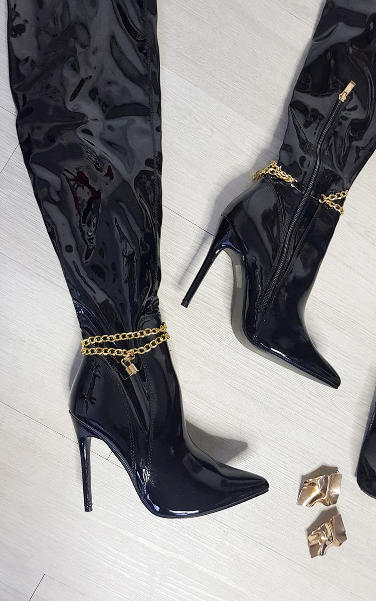 Mackenzie Knee High Pointed Boots with Chain Detail Mackenzie Knee High Pointed Boots with Chain Detail