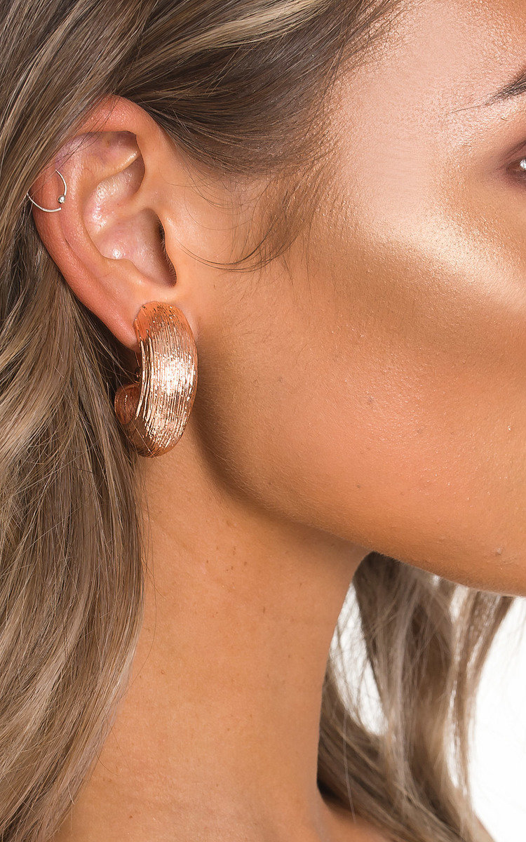 Maura Statement Clip On Earrings Thumbnail Maura Statement Clip On Earrings Thumbnail