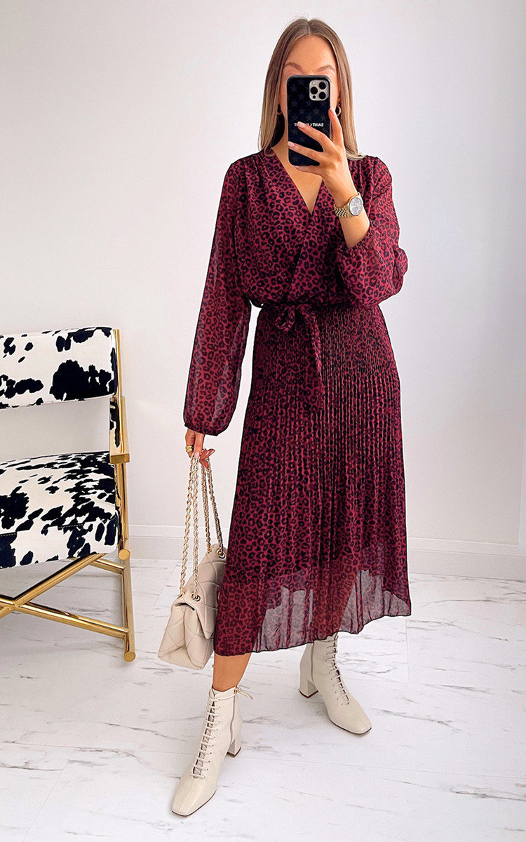 May Leopard Print Pleated Maxi Dress Thumbnail May Leopard Print Pleated Maxi Dress Thumbnail