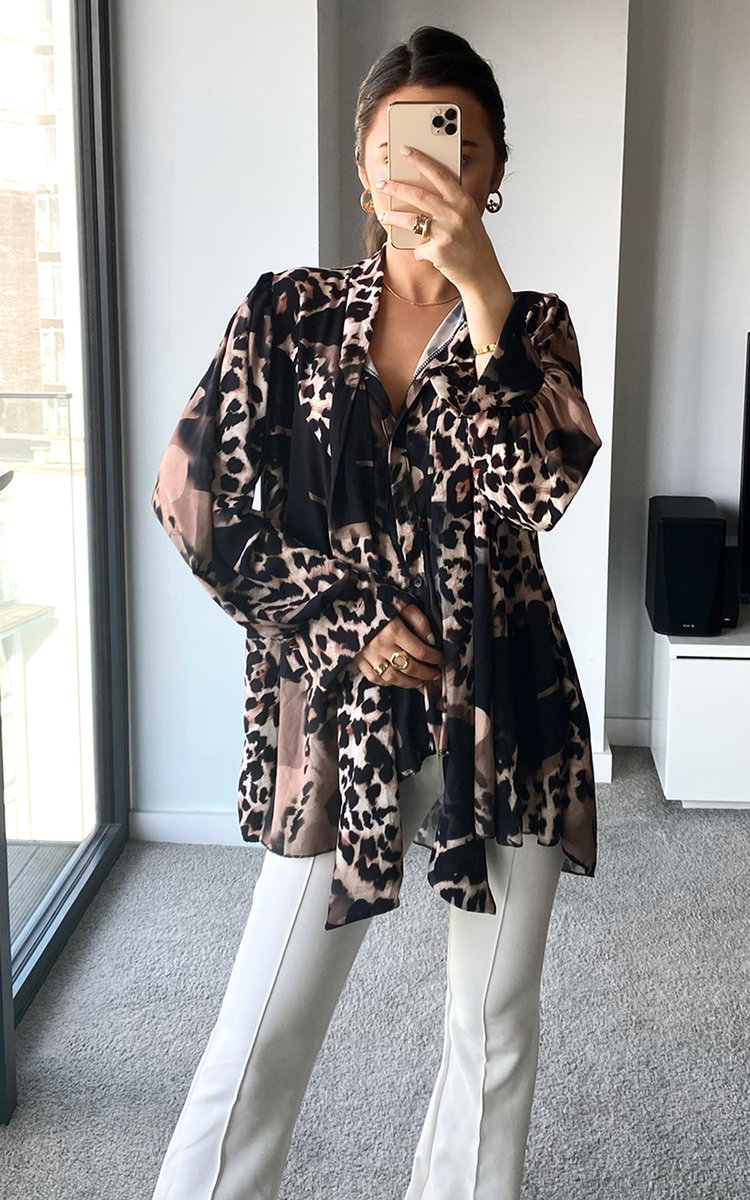 Maya Longline Printed Drop Blouse Thumbnail Maya Longline Printed Drop Blouse Thumbnail