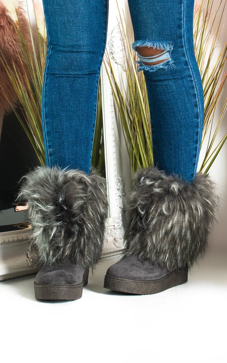 Meela Fluffy Ankle Boots