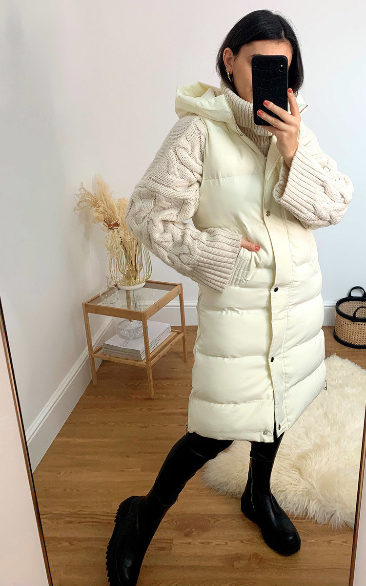 Mia Sleeveless Puffer Jacket Thumbnail Mia Sleeveless Puffer Jacket Thumbnail