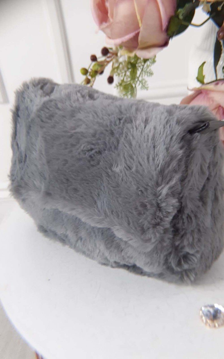 grey fluffy bag