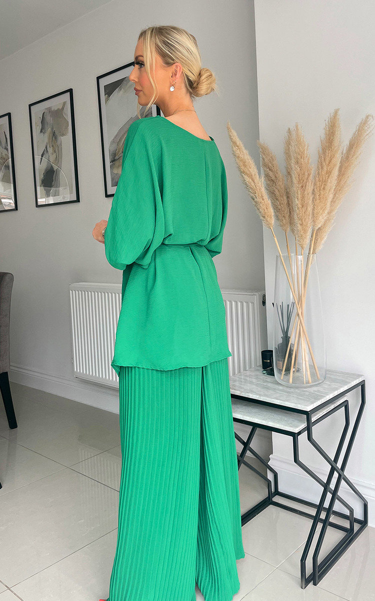Savannah Belted Top & Pleated Wide Leg Co-ord Thumbnail Savannah Belted Top & Pleated Wide Leg Co-ord Thumbnail