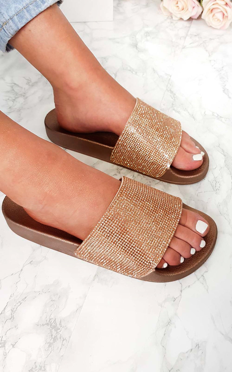 Naima Diamante Sliders Thumbnail Naima Diamante Sliders Thumbnail