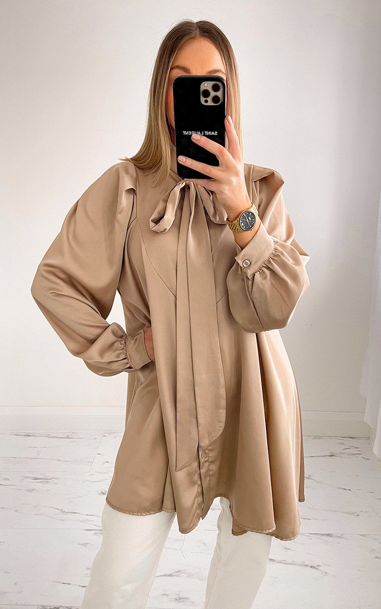 Paris Longline Blouse with Bow Detail Thumbnail Paris Longline Blouse with Bow Detail Thumbnail