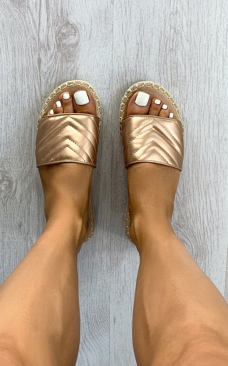 Piper Quilted Slip On Sandals in Champagne ikrush