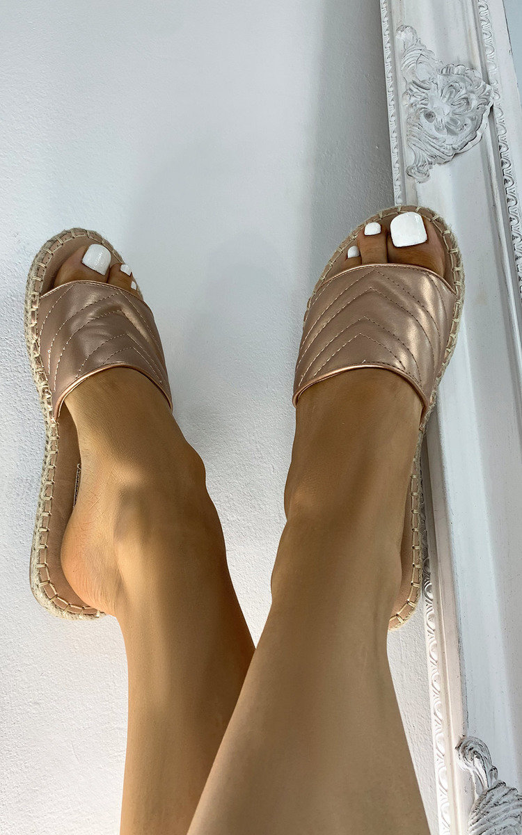 Piper Quilted Slip On Sandals in Champagne ikrush