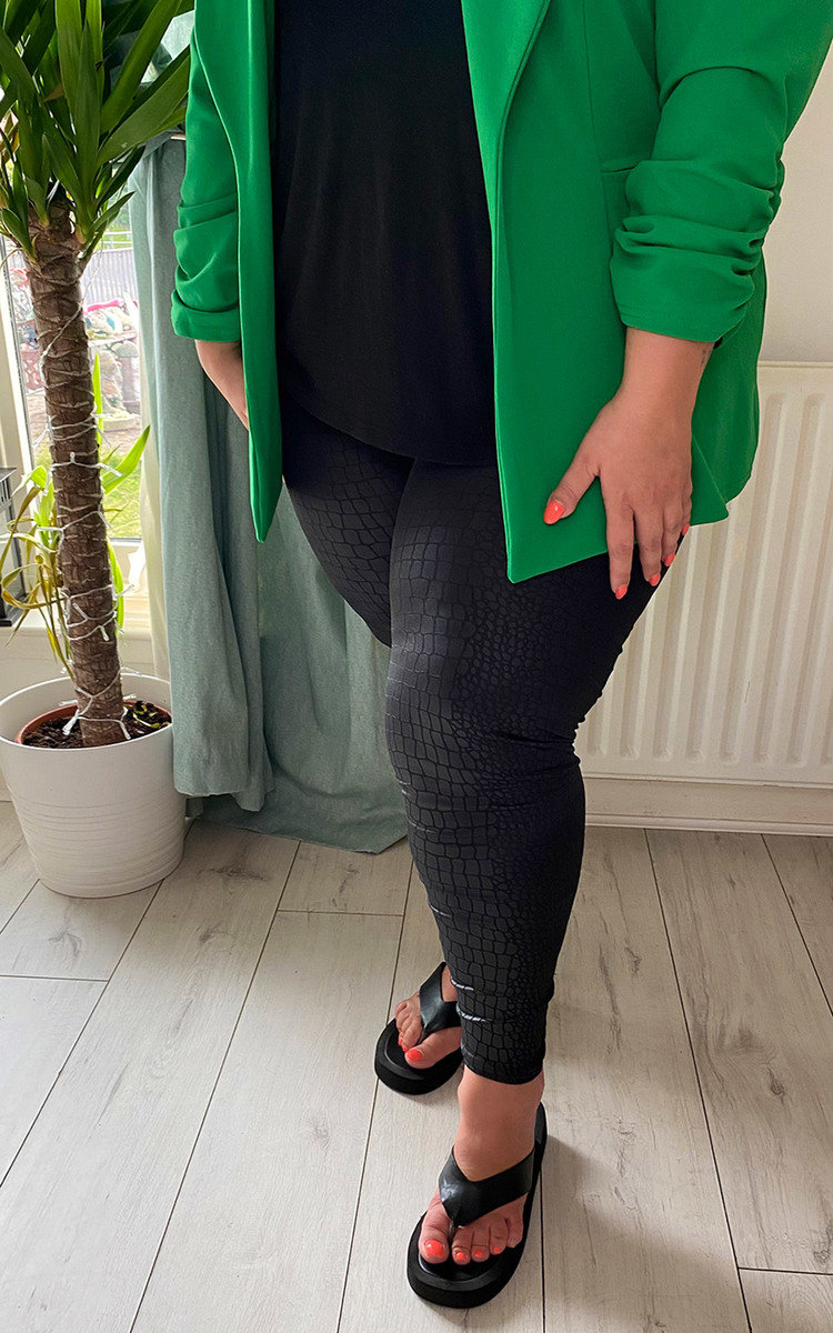 Raya Croc Print Plus Size Leggings Thumbnail Raya Croc Print Plus Size Leggings Thumbnail