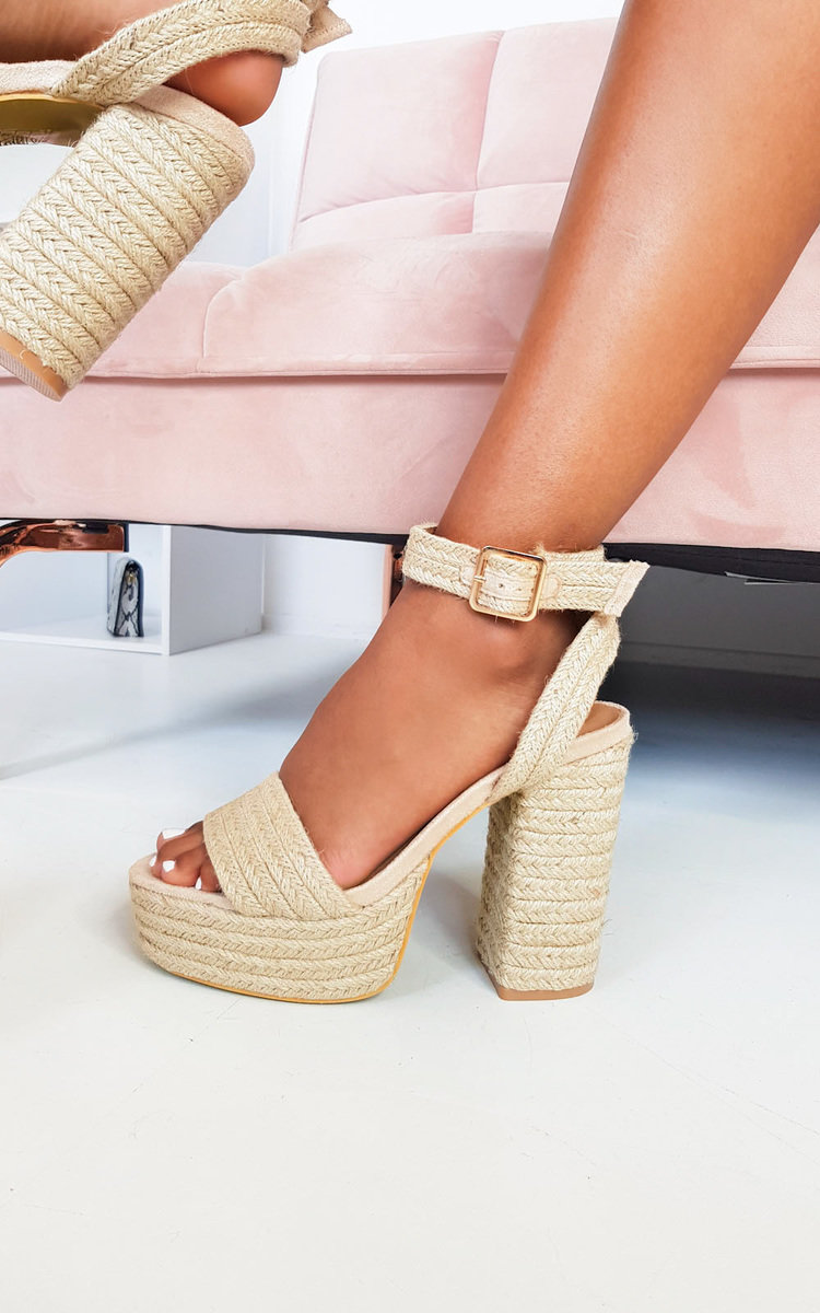 Razzy Raffia Block High Heels Thumbnail