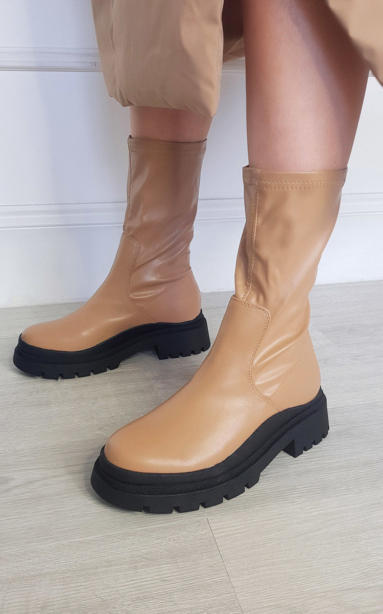 Reegan Chunky Mid Calf Boots Reegan Chunky Mid Calf Boots