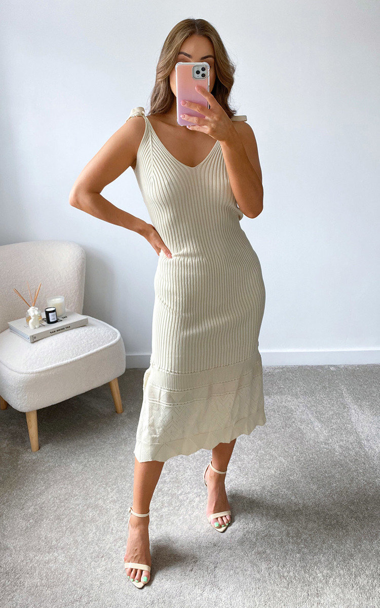 Reese Knitted Bodycon Midi Dress Thumbnail Reese Knitted Bodycon Midi Dress Thumbnail