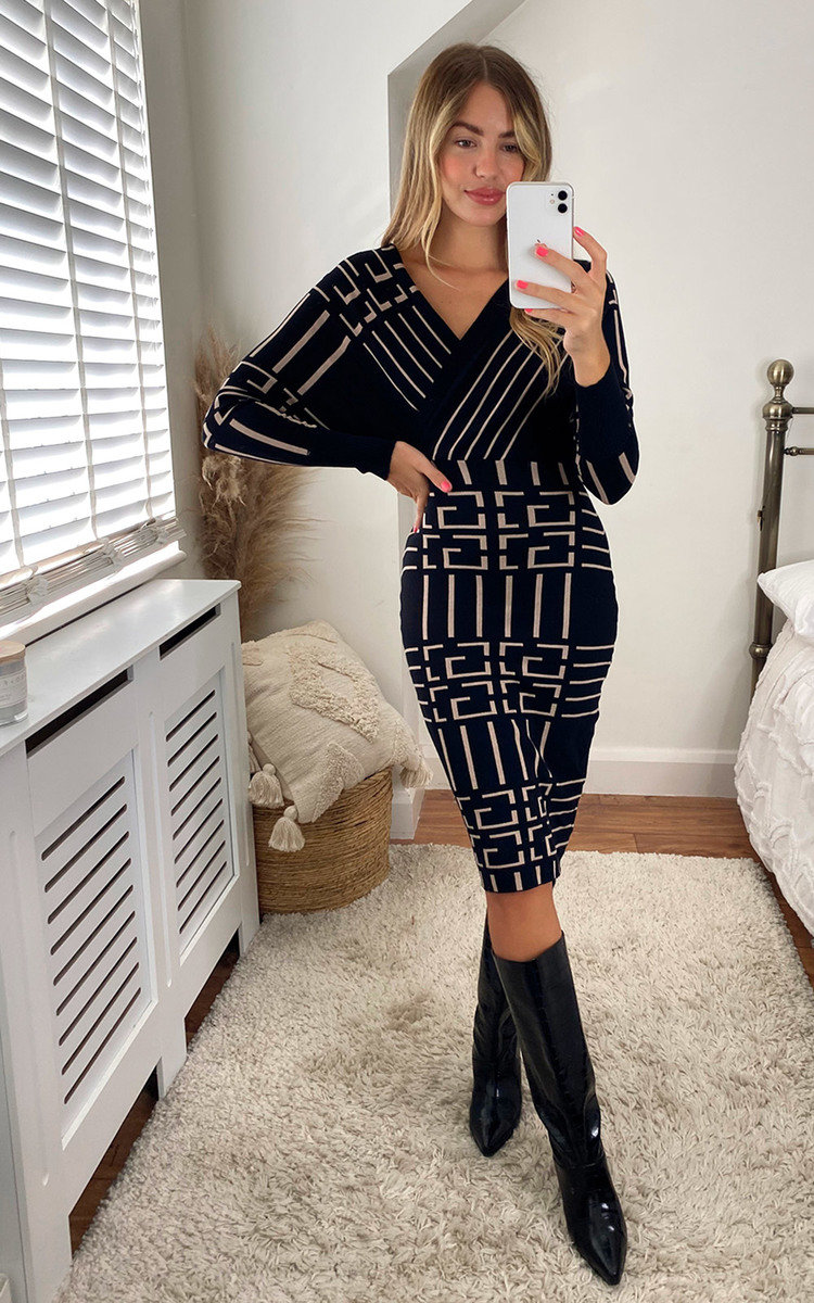 Stacey Midi Dress with Geometric Print Thumbnail Stacey Midi Dress with Geometric Print Thumbnail
