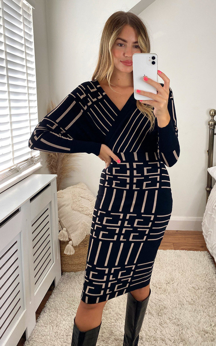 Stacey Midi Dress with Geometric Print Stacey Midi Dress with Geometric Print