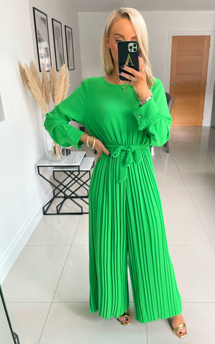 Twiggy Wide Leg Pleated Jumpsuit Thumbnail Twiggy Wide Leg Pleated Jumpsuit Thumbnail