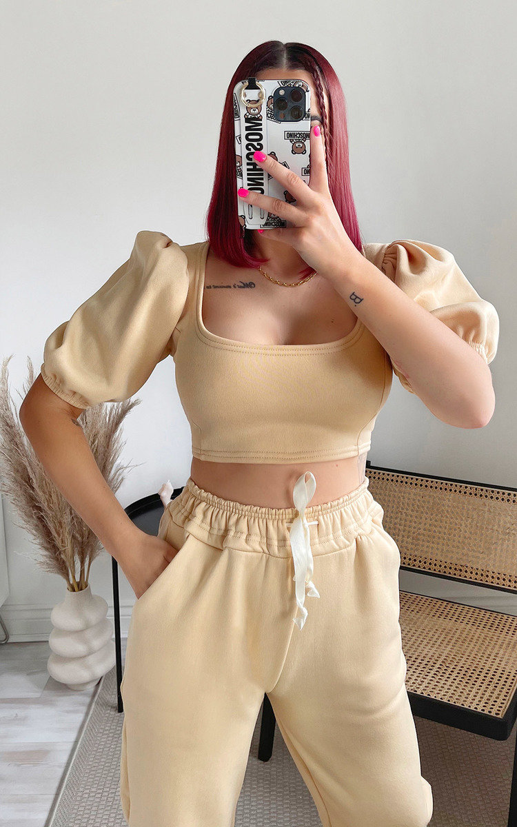 Vic Cropped Puff Sleeve Co-ord Thumbnail Vic Cropped Puff Sleeve Co-ord Thumbnail