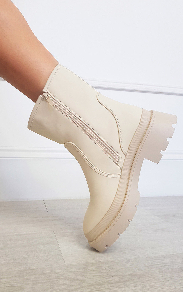 Vida Chunky Ankle Boots Thumbnail Vida Chunky Ankle Boots Thumbnail