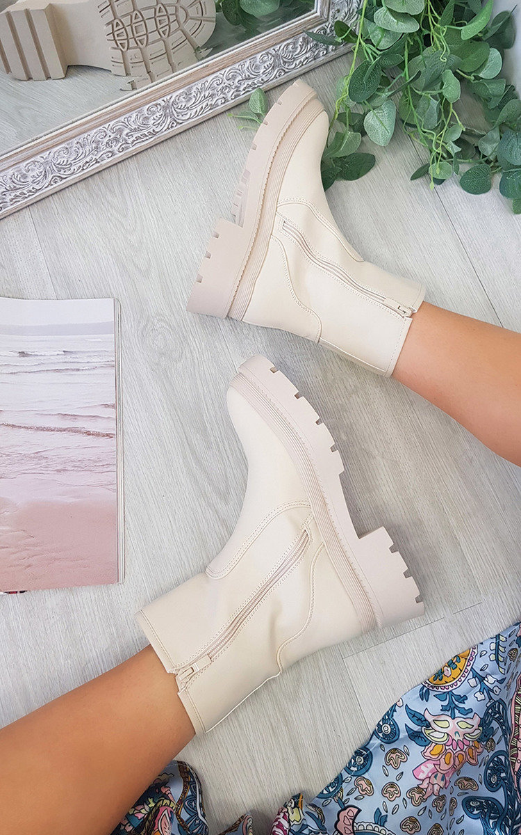 Vida Chunky Ankle Boots