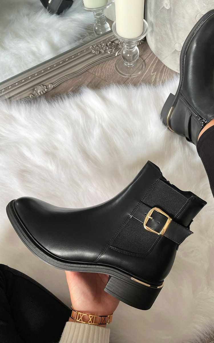 Yas Side Buckle Ankle Boots