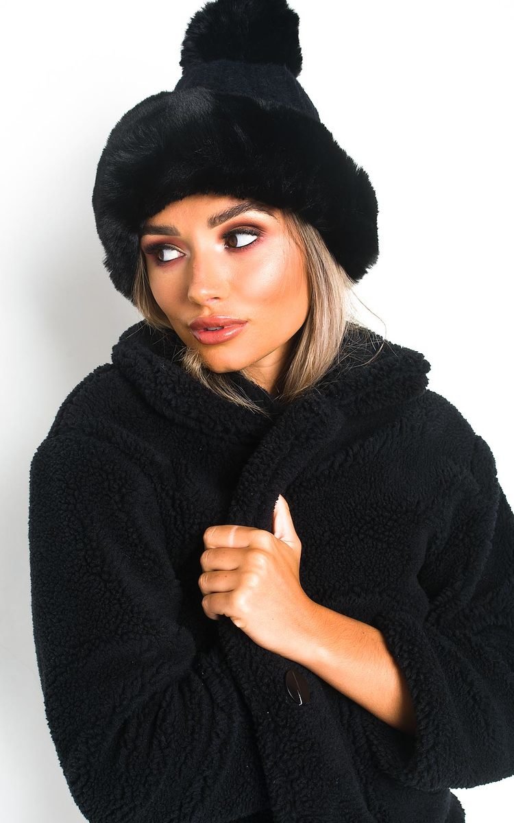 Yasmin Faux Fur Lined Pom Pom Hat Yasmin Faux Fur Lined Pom Pom Hat