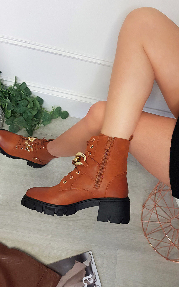 Zoe Chain Detail Chunky Boots Zoe Chain Detail Chunky Boots